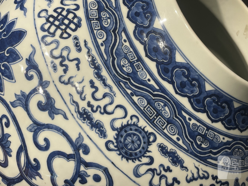 清光绪 青花缠枝莲纹大罐（带盖） - 图14